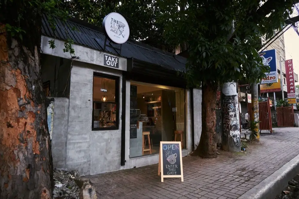 ป้ายชื่อร้านกาแฟหน้าร้านตกแต่งสไตล์คาเฟ่
