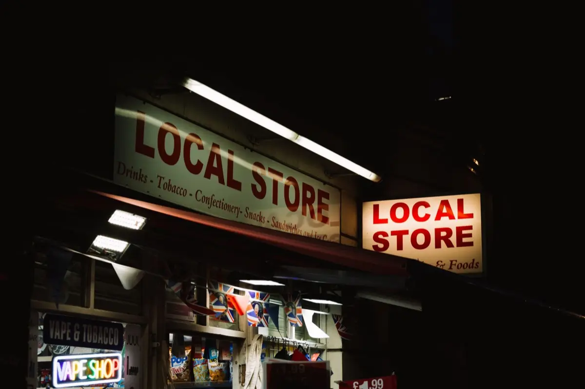 ป้ายร้านค้าขนาดเล็กหน้าร้าน